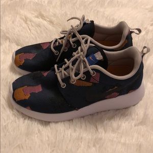 Nike Shoes - Sneakers Nike Shoes - Sneakers